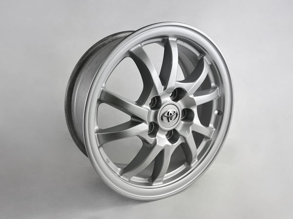 Llantas Toyota Prius V 2012-18