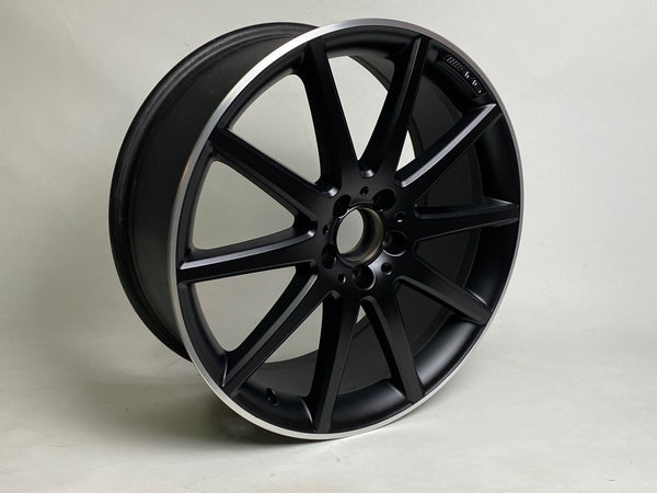 Llanta Mercedes-Benz Clase GLA 2013