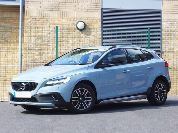 Llantas Volvo V40 Cross Country 2017