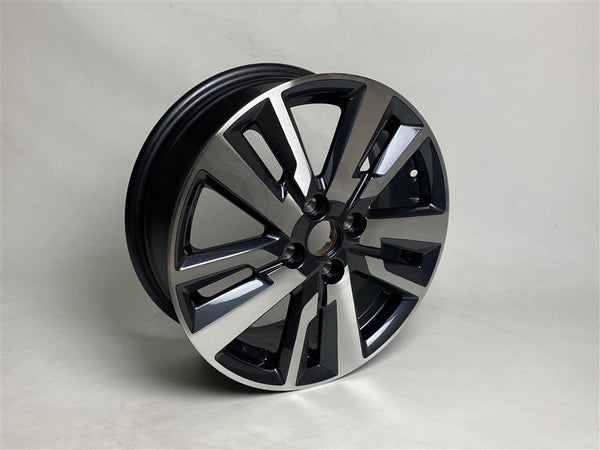 Llanta Nissan Micra V 2017-22