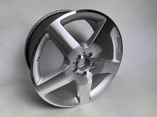 Llanta Mercedes Benz Clase M W166 AMG 2013